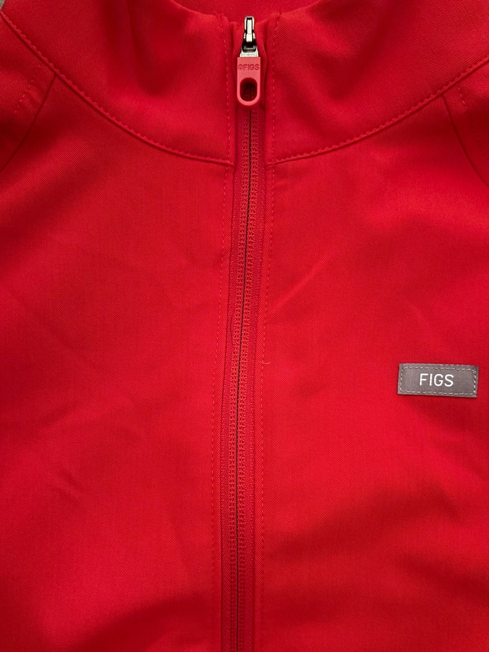 FIGS Sydney Scrub Jacket Winning Red Size XS NWOT - Picture 5 of 12